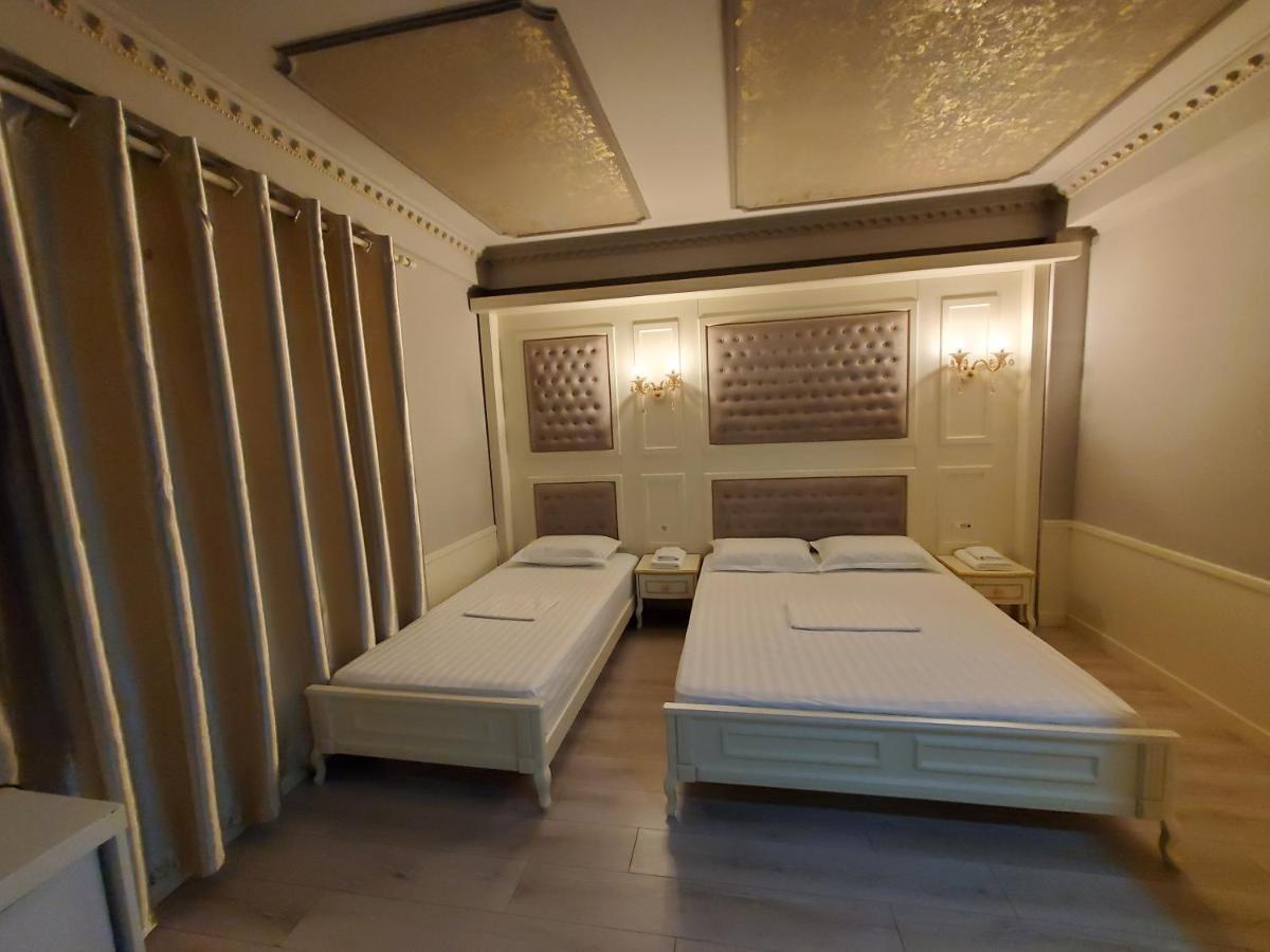 Lotus 3* Tirana